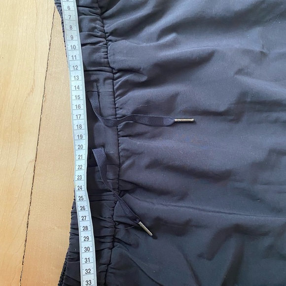 Time to fleuve lululemon skirt size 6 - Picture 9 of 10